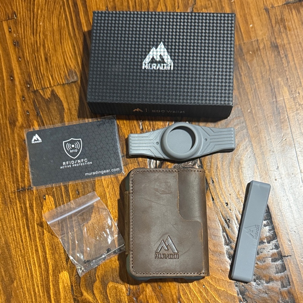 Muradin  Dark Brown Leather Card Holder